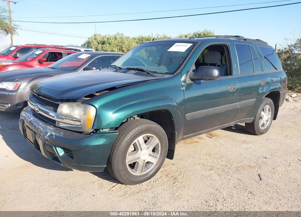 2005 CHEVROLET TRAILBLAZER LS VIN: 1GNDT13S452325443