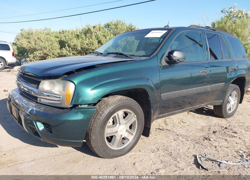 2005 CHEVROLET TRAILBLAZER LS VIN: 1GNDT13S452325443