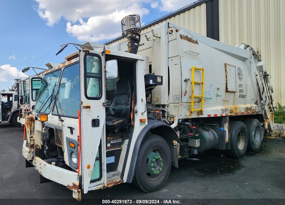 2015 MACK 600 LEU600 VIN: 1M2AU02C9FM009454