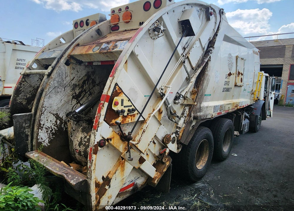 2015 MACK 600 LEU600 VIN: 1M2AU02C9FM009454