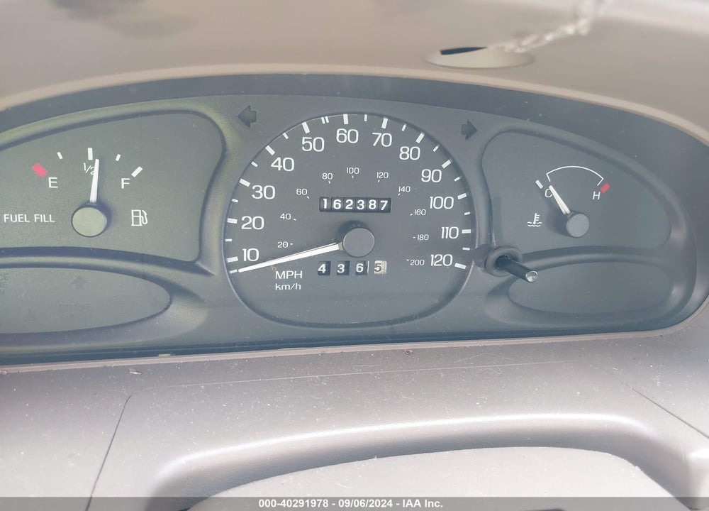 1999 FORD ESCORT LX VIN: 1FAFP10P9XW161064