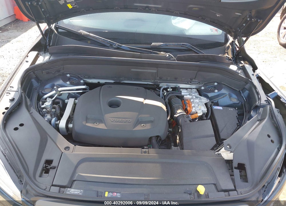 2022 VOLVO XC90 RECHARGE PLUG-IN HYBRID T8 INSCRIPTION 7 PASSENGER VIN: YV4BR0CLXN1816555