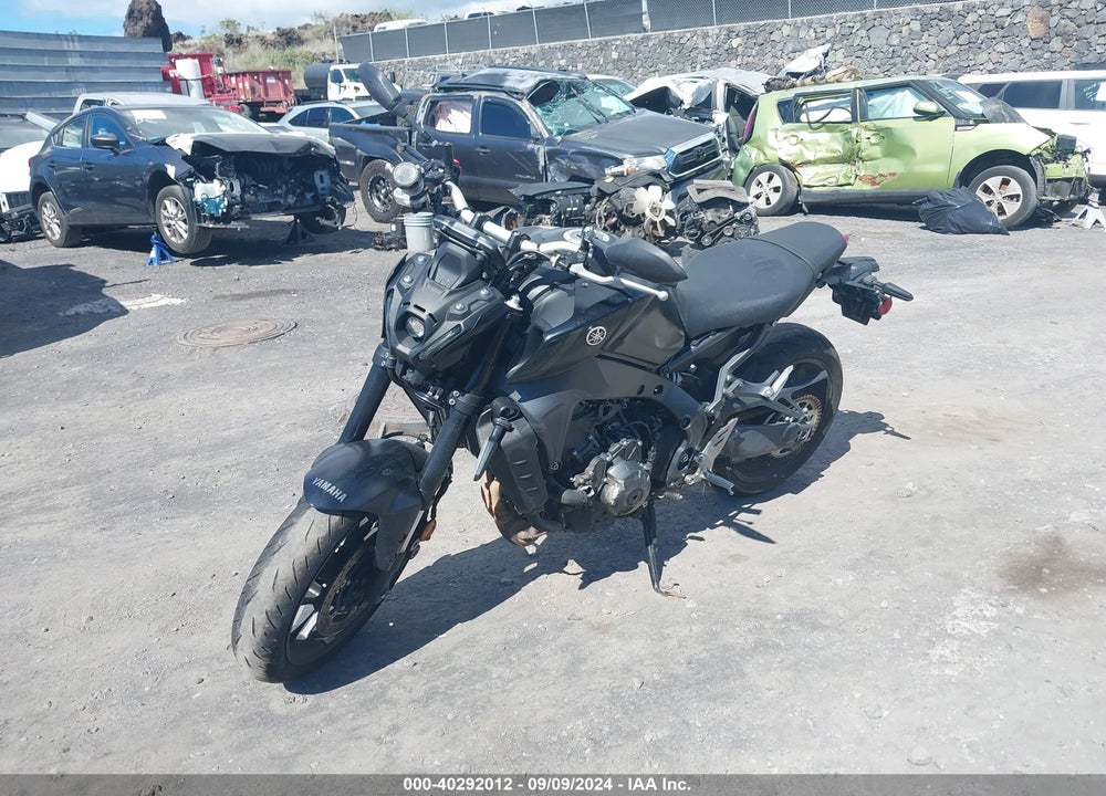 2022 YAMAHA MT09 VIN: JYARN71E4NA002746