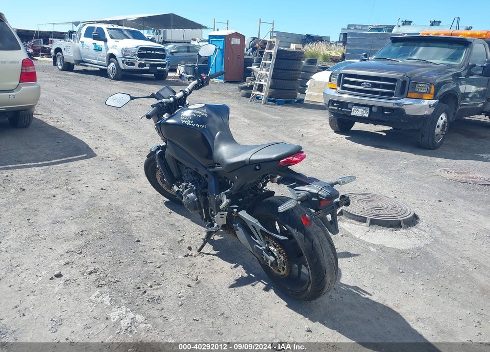 2022 YAMAHA MT09 VIN: JYARN71E4NA002746