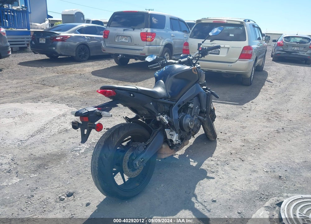 2022 YAMAHA MT09 VIN: JYARN71E4NA002746