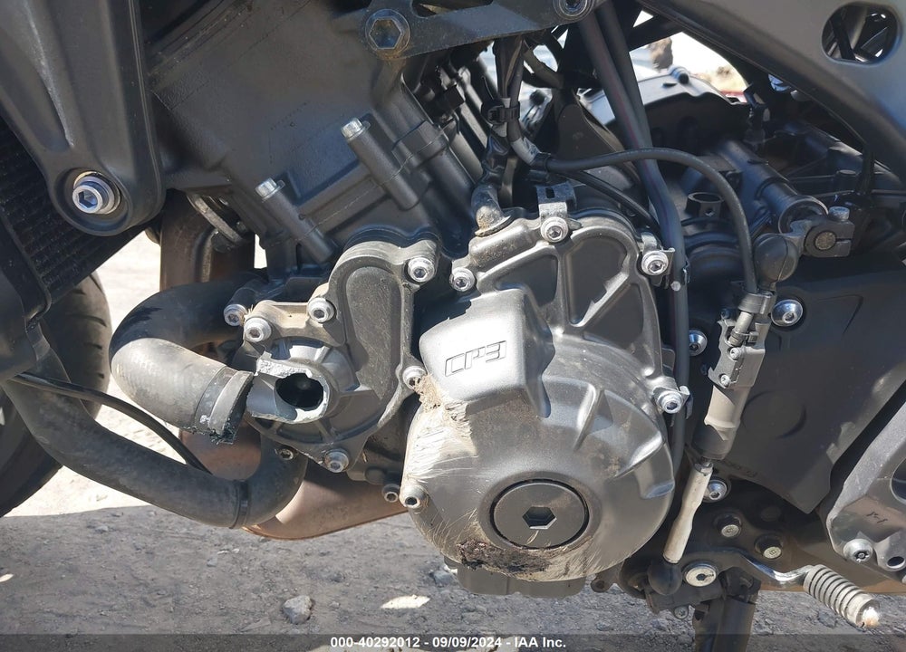 2022 YAMAHA MT09 VIN: JYARN71E4NA002746