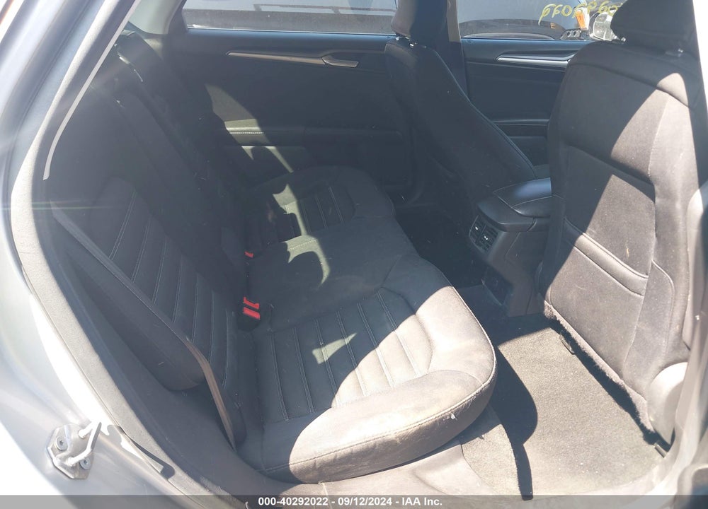 2015 FORD FUSION SE VIN: 3FA6P0H76FR310059