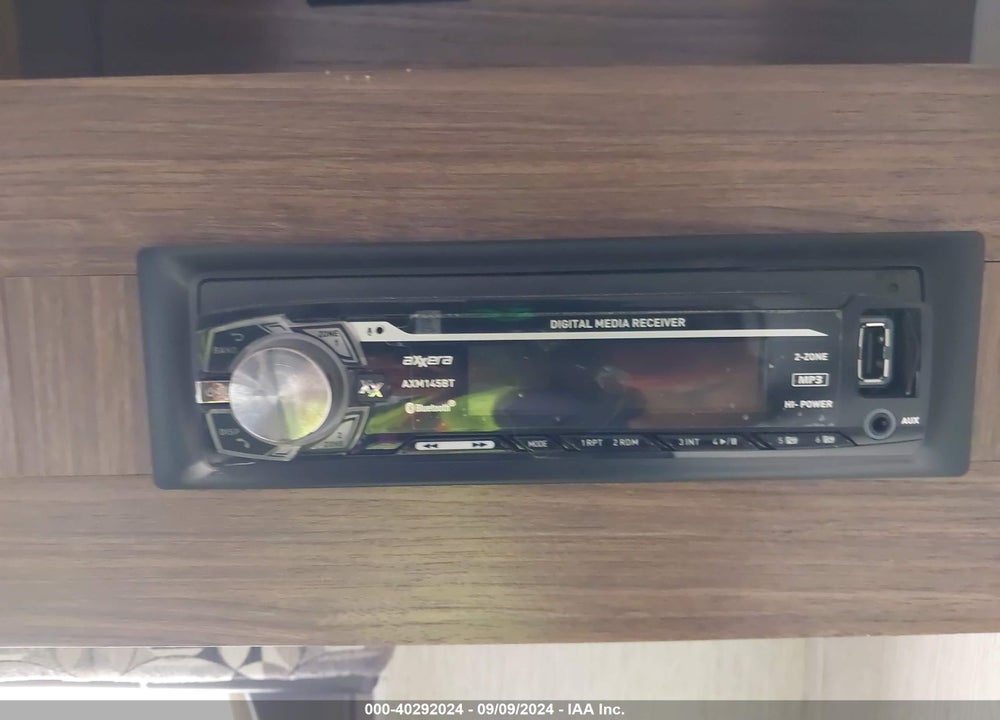 2018 HEARTLAND RV PIONEER VIN: 5SFPB2920JE367880