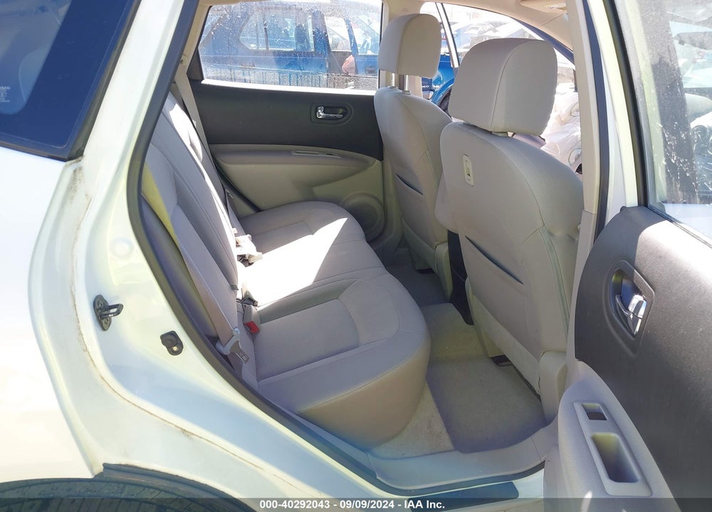 2014 NISSAN ROGUE SELECT S VIN: JN8AS5MT0EW600879