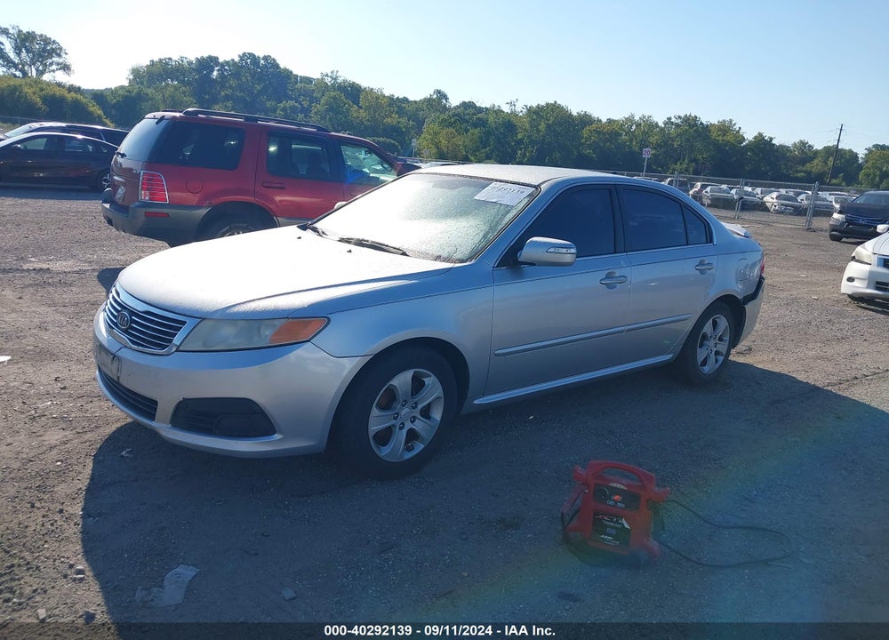 2009 KIA OPTIMA LX VIN: KNAGE228195325803