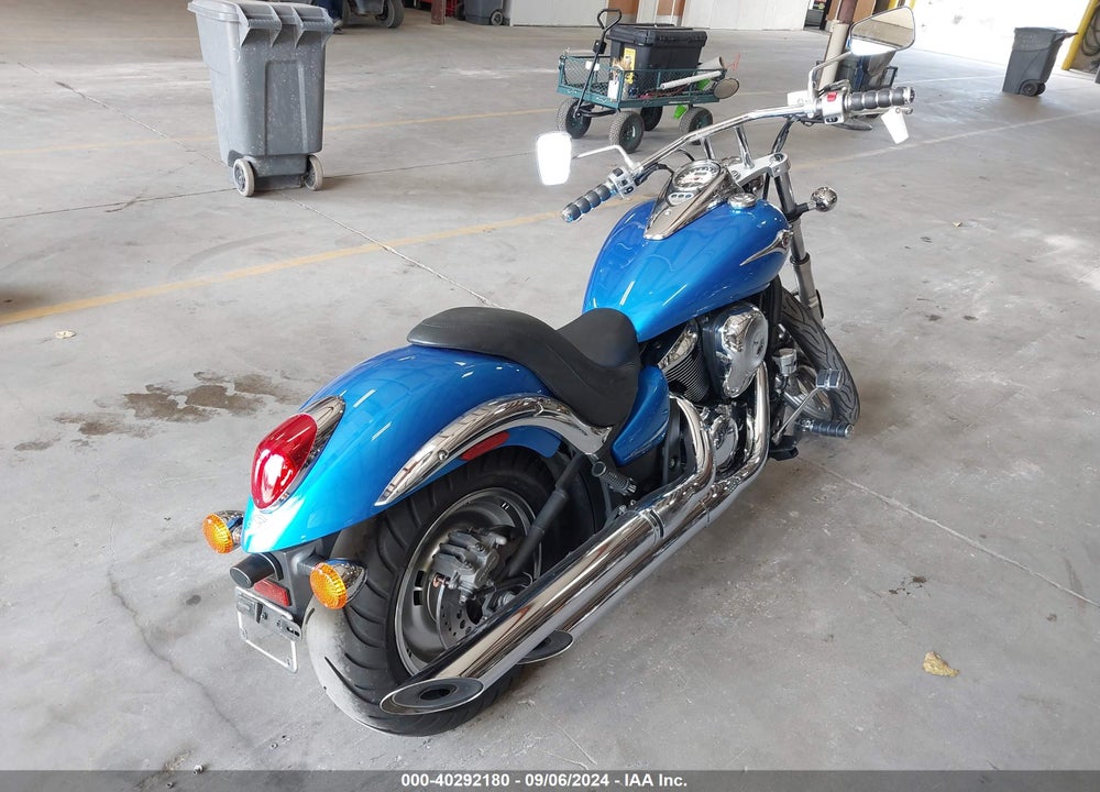 2010 KAWASAKI VN900 C VIN: JKAVN2C13AA038920