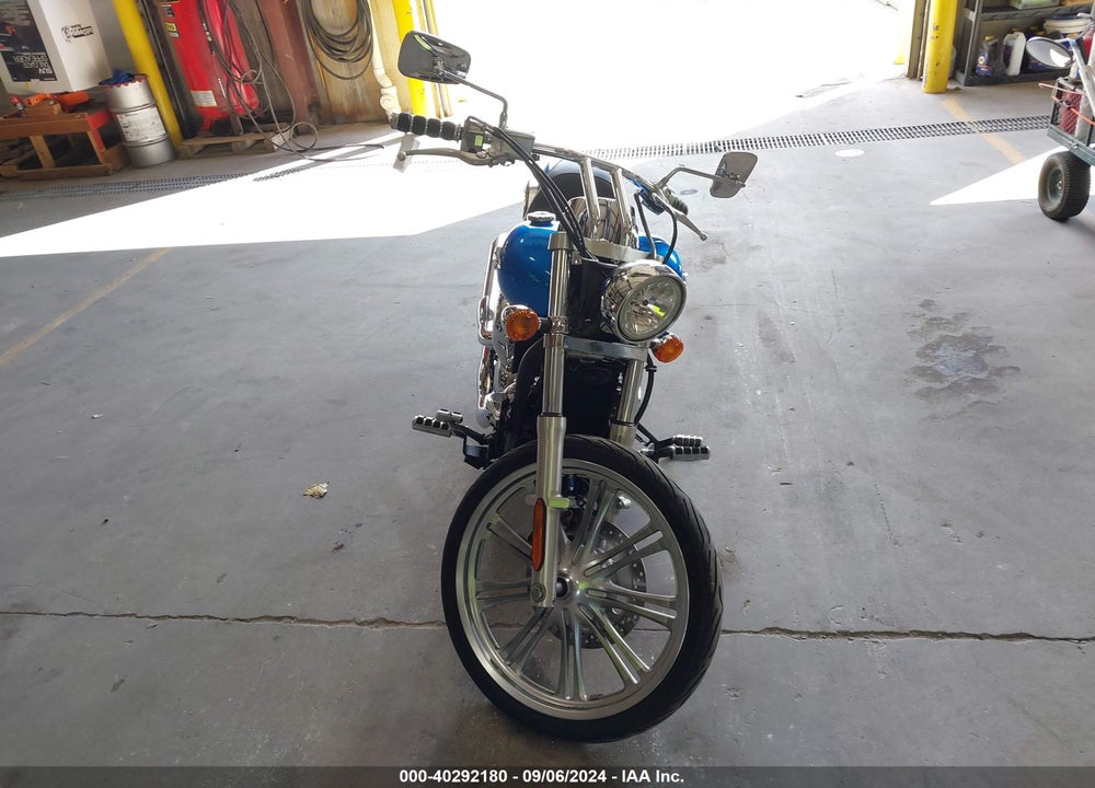2010 KAWASAKI VN900 C VIN: JKAVN2C13AA038920