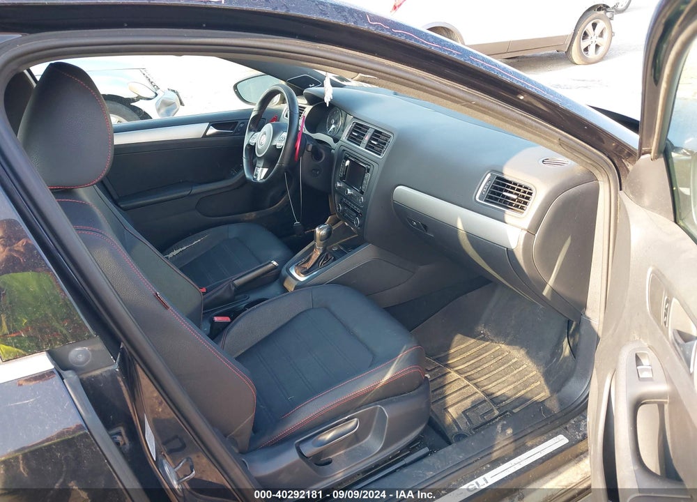 2012 VOLKSWAGEN JETTA GLI AUTOBAHN W/NAV VIN: 3VW4A7AJ9CM088625