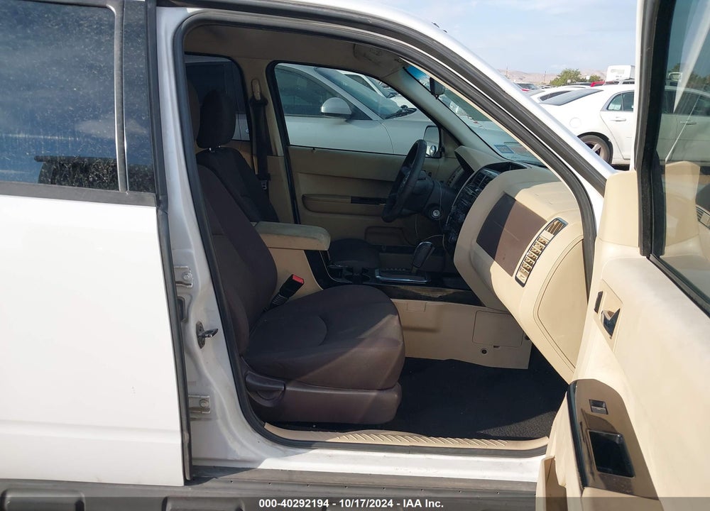 2008 MAZDA TRIBUTE I SPORT VIN: 4F2CZ02Z58KM31030