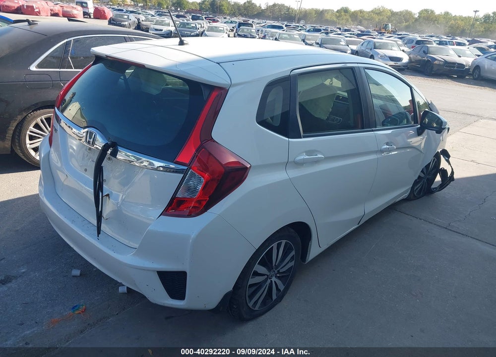 2016 HONDA FIT VIN: JHMGK5H75GS013959