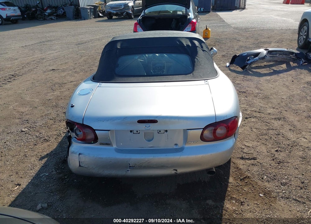 2004 MAZDA MX-5 MIATA LS VIN: JM1NB353840403105