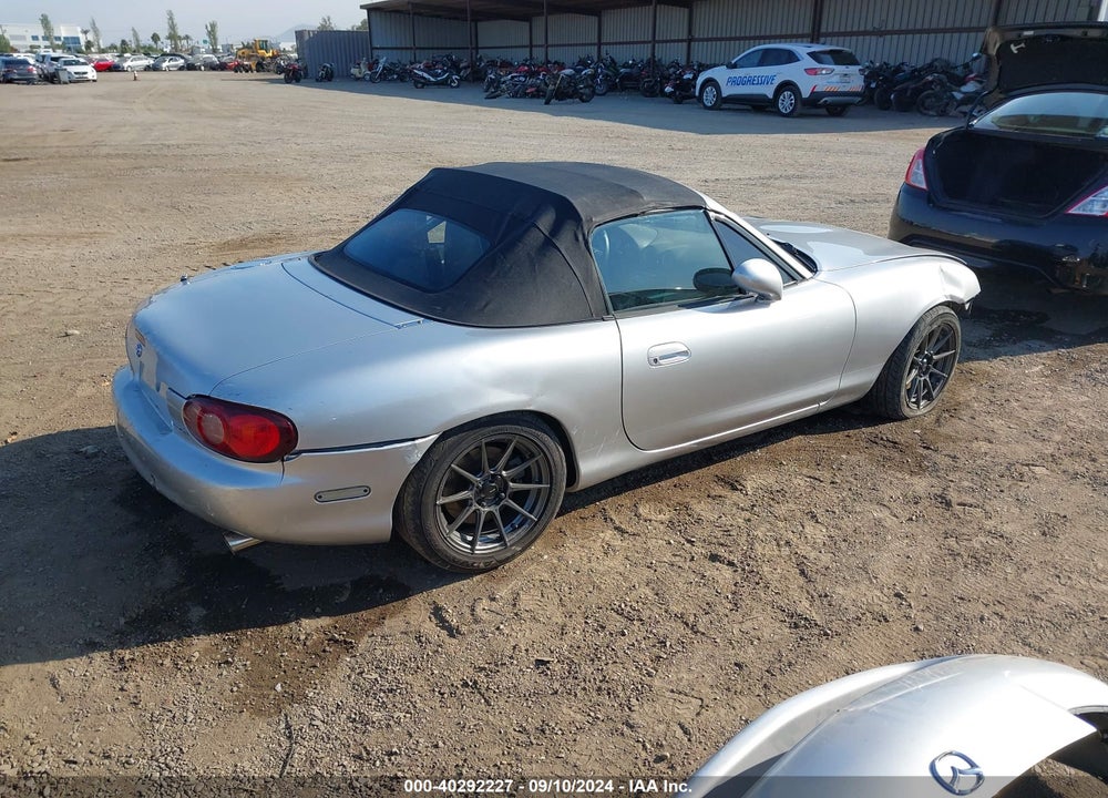 2004 MAZDA MX-5 MIATA LS VIN: JM1NB353840403105