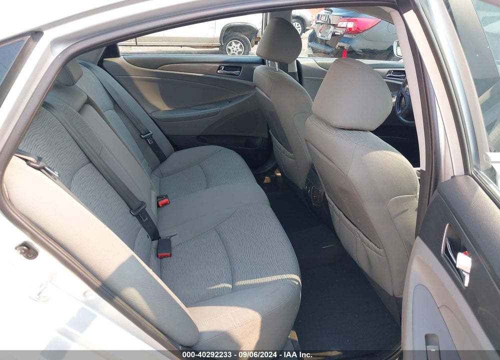2013 HYUNDAI SONATA HYBRID VIN: KMHEC4A47DA064490