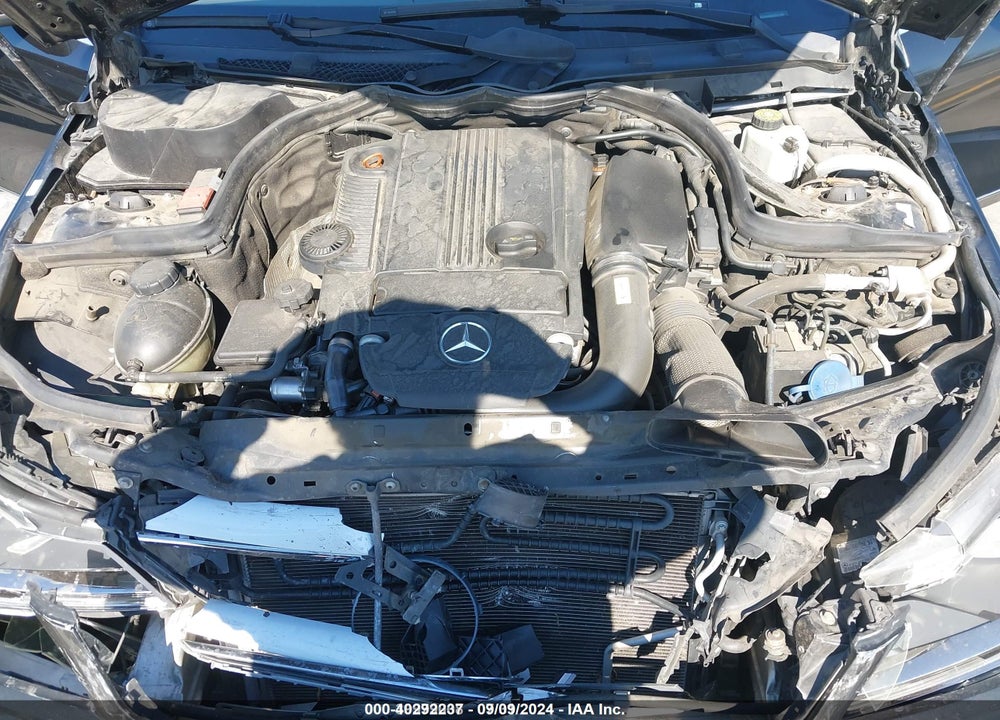 2012 MERCEDES-BENZ C 250 LUXURY/SPORT VIN: WDDGF4HB8CR217389