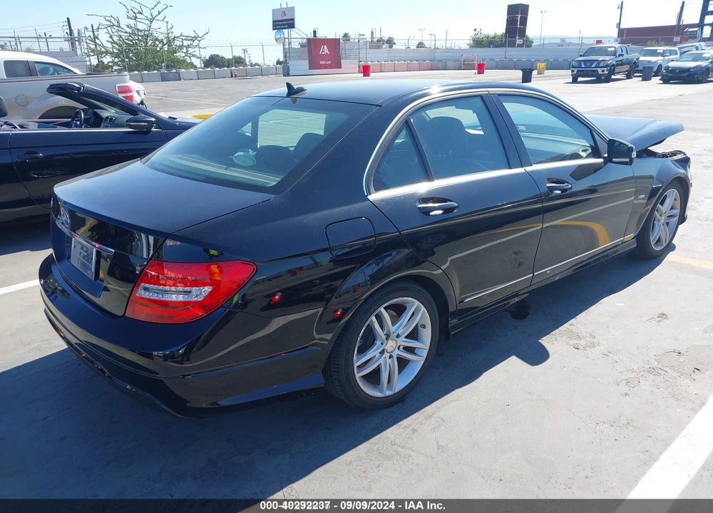 2012 MERCEDES-BENZ C 250 LUXURY/SPORT VIN: WDDGF4HB8CR217389