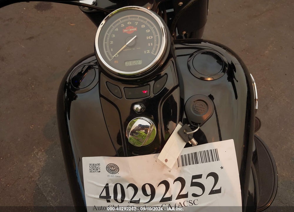 2016 HARLEY-DAVIDSON FLSS VIN: 1HD1JS932GB019009