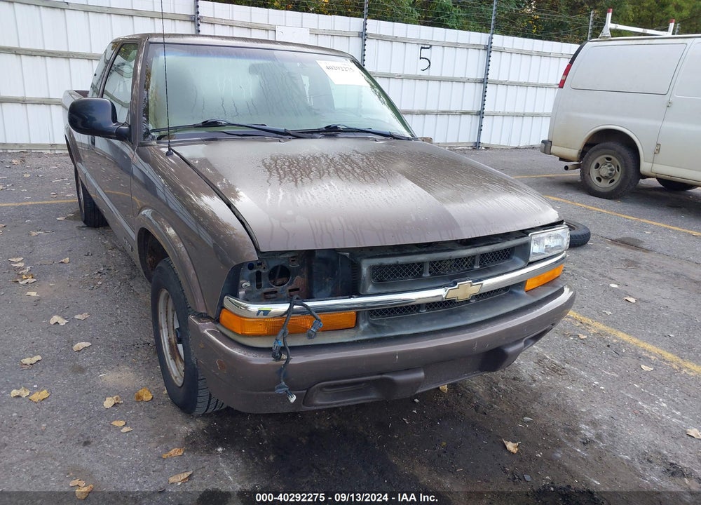 1998 CHEVROLET S-10 LS FLEETSIDE VIN: 1GCCS1947W8153276