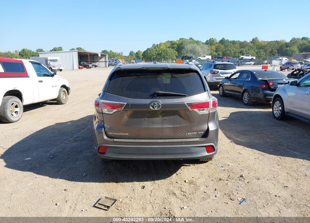 2016 TOYOTA HIGHLANDER LIMITED PLATINUM V6 VIN: 5TDDKRFH0GS269264
