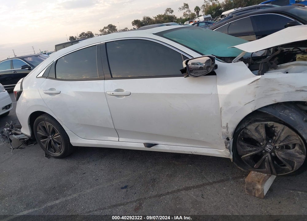 2018 HONDA CIVIC EX VIN: SHHFK7H56JU413801