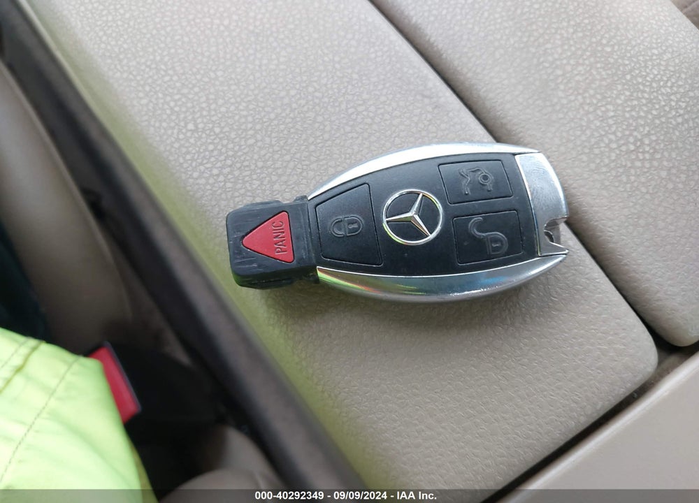 2013 MERCEDES-BENZ C 300 LUXURY 4MATIC/SPORT 4MATIC VIN: WDDGF8AB5DR251194