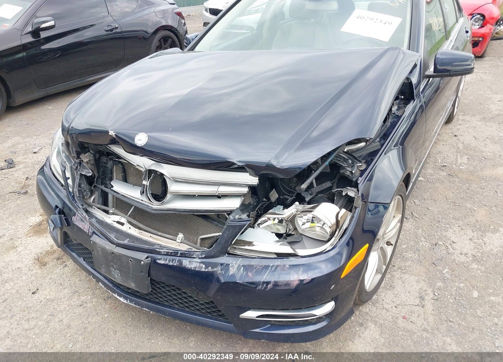 2013 MERCEDES-BENZ C 300 LUXURY 4MATIC/SPORT 4MATIC VIN: WDDGF8AB5DR251194