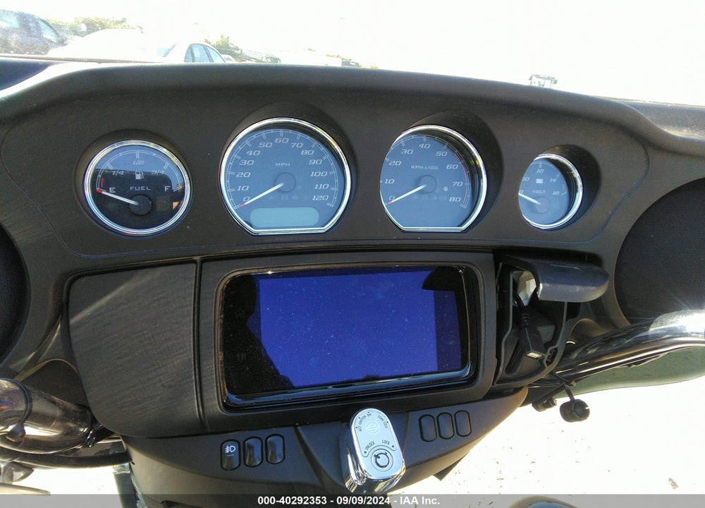 2023 HARLEY-DAVIDSON FLHTCUTG VIN: 1HD1MAF18PB860336