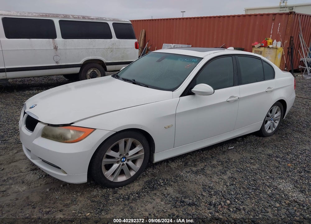 2008 BMW 328I VIN: WBAVA37558NL57062