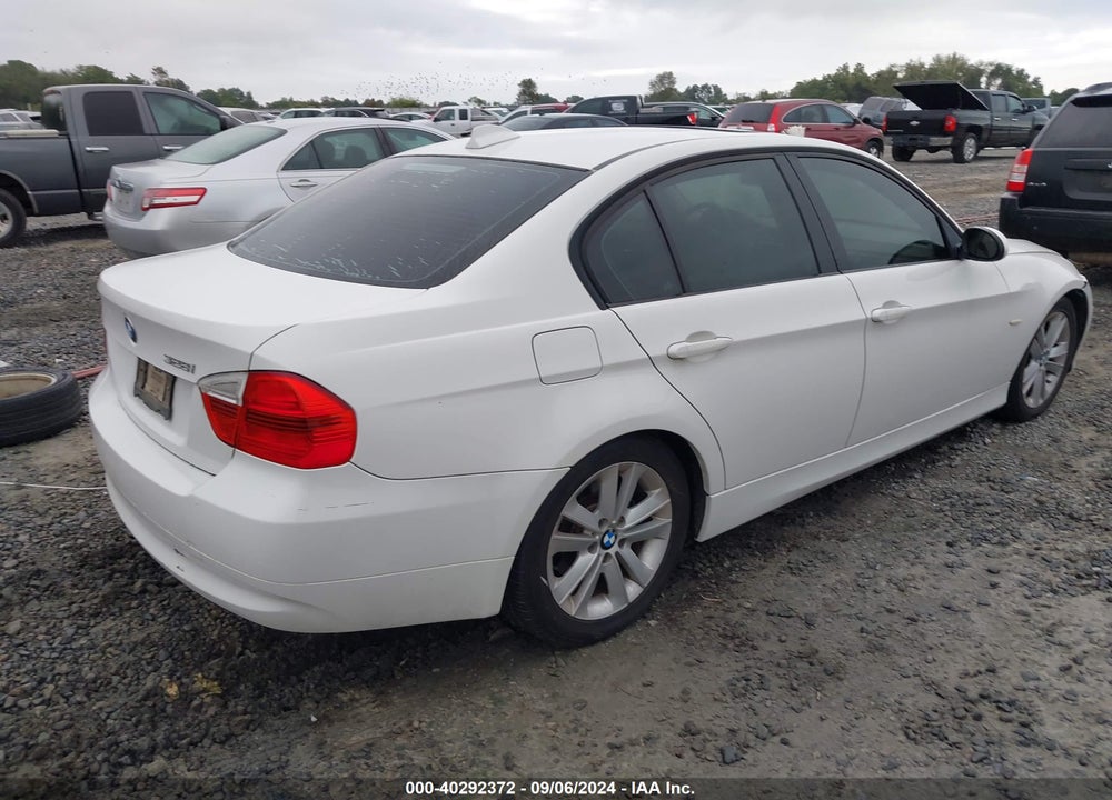 2008 BMW 328I VIN: WBAVA37558NL57062