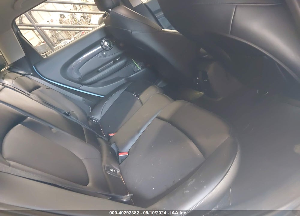 2017 MINI CLUBMAN COOPER S VIN: WMWLU5C36H2E84020