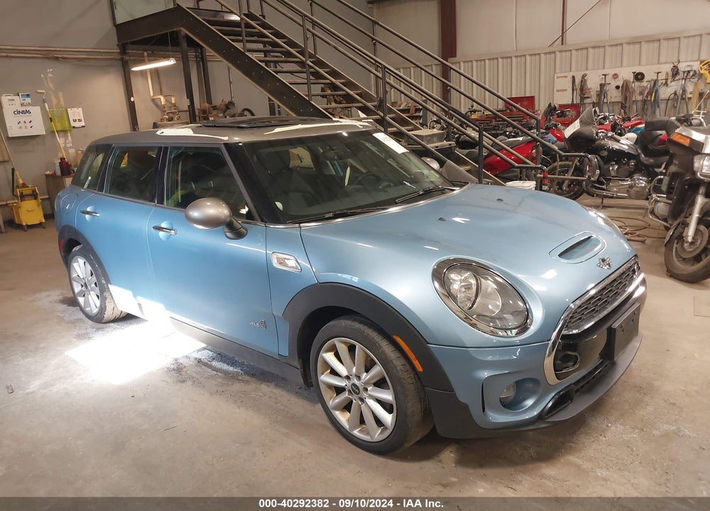 2017 MINI CLUBMAN COOPER S VIN: WMWLU5C36H2E84020