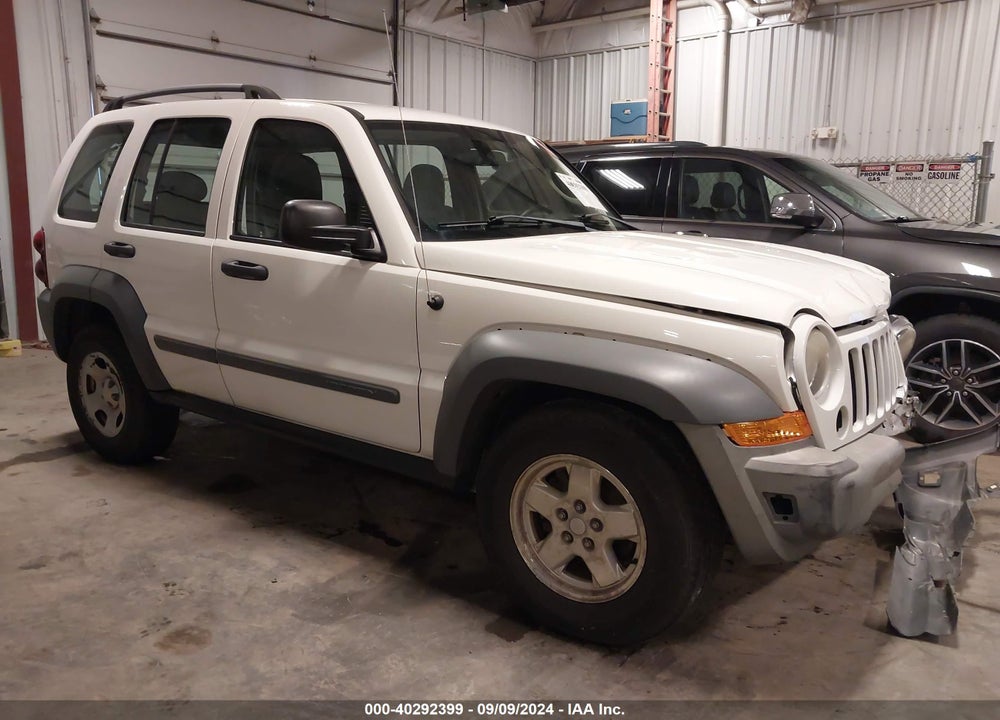2005 JEEP LIBERTY SPORT VIN: 1J4GK48K45W620077