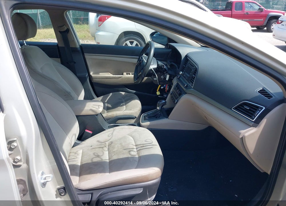 2017 HYUNDAI ELANTRA SE VIN: KMHD74LF6HU110748