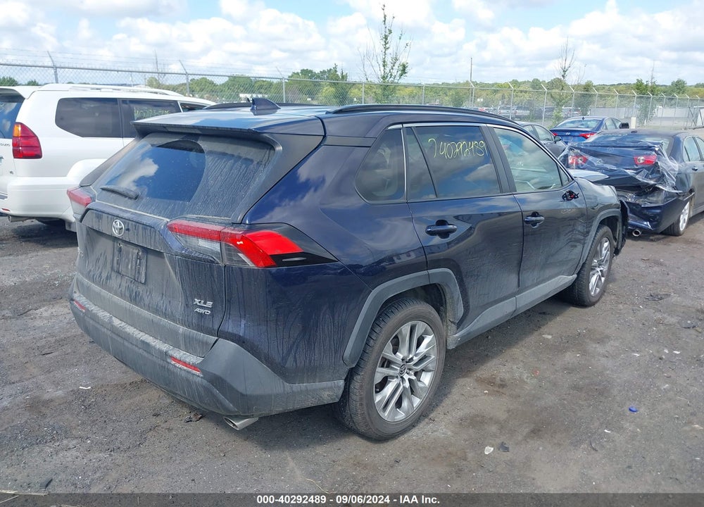 2021 TOYOTA RAV4 XLE PREMIUM VIN: JTMA1RFV1MD071456