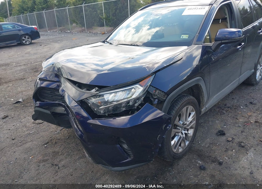 2021 TOYOTA RAV4 XLE PREMIUM VIN: JTMA1RFV1MD071456