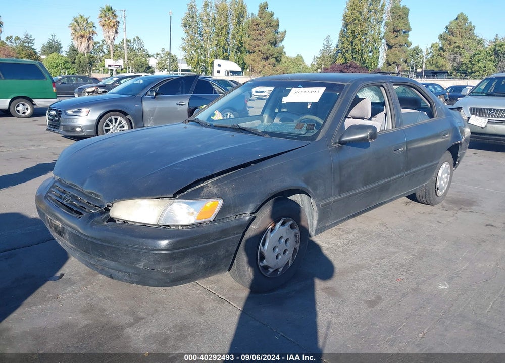 1997 TOYOTA CAMRY LE VIN: JT2BG22K3V0027644