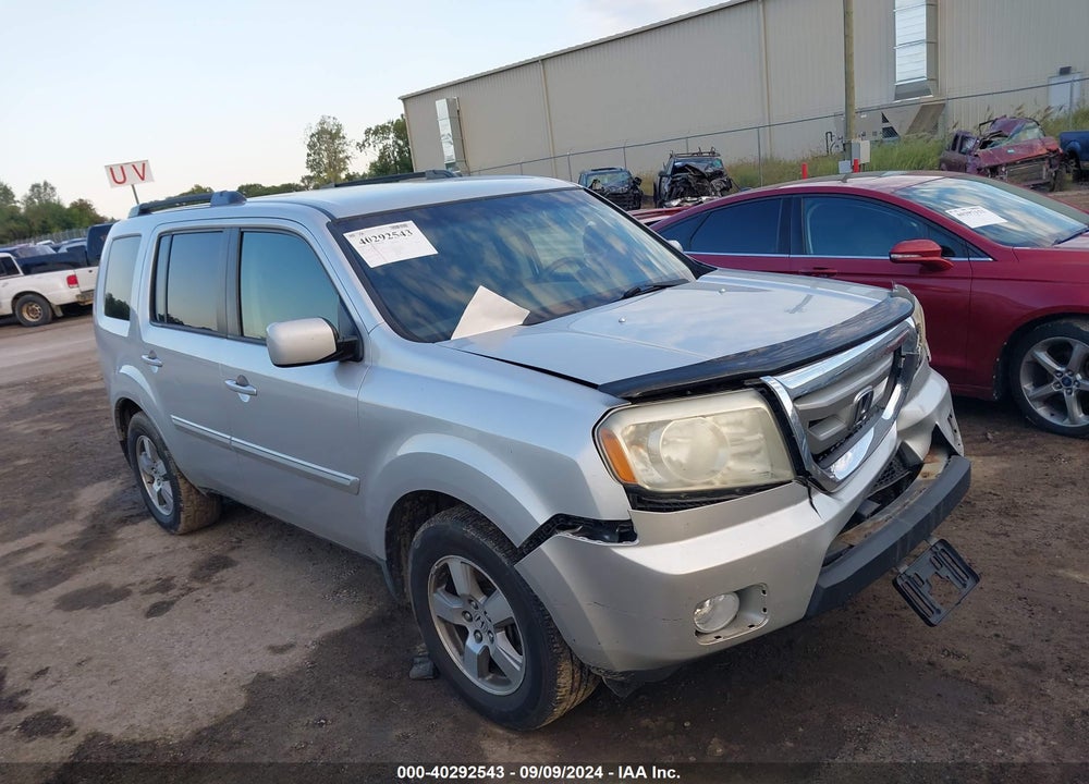 2009 HONDA PILOT EX VIN: 5FNYF48409B050928