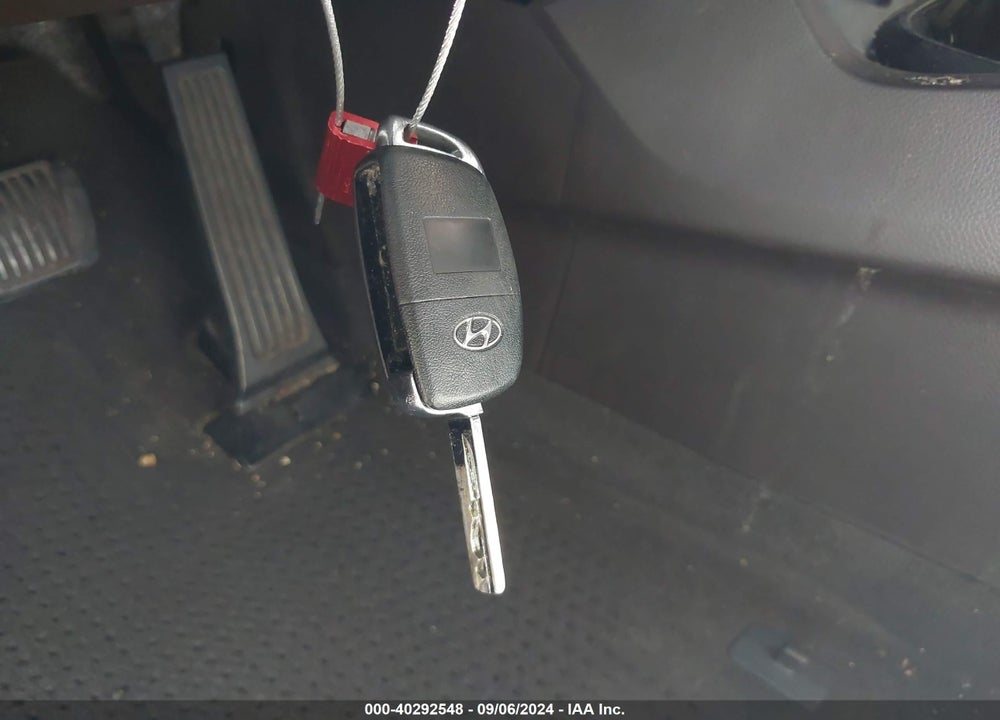2014 HYUNDAI SANTA FE SPORT 2.4L VIN: 5XYZT3LBXEG225881