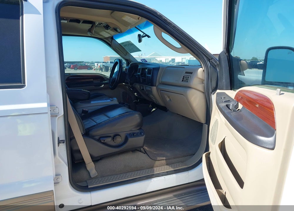 2005 FORD EXCURSION EDDIE BAUER VIN: 1FMSU45PX5EC25042