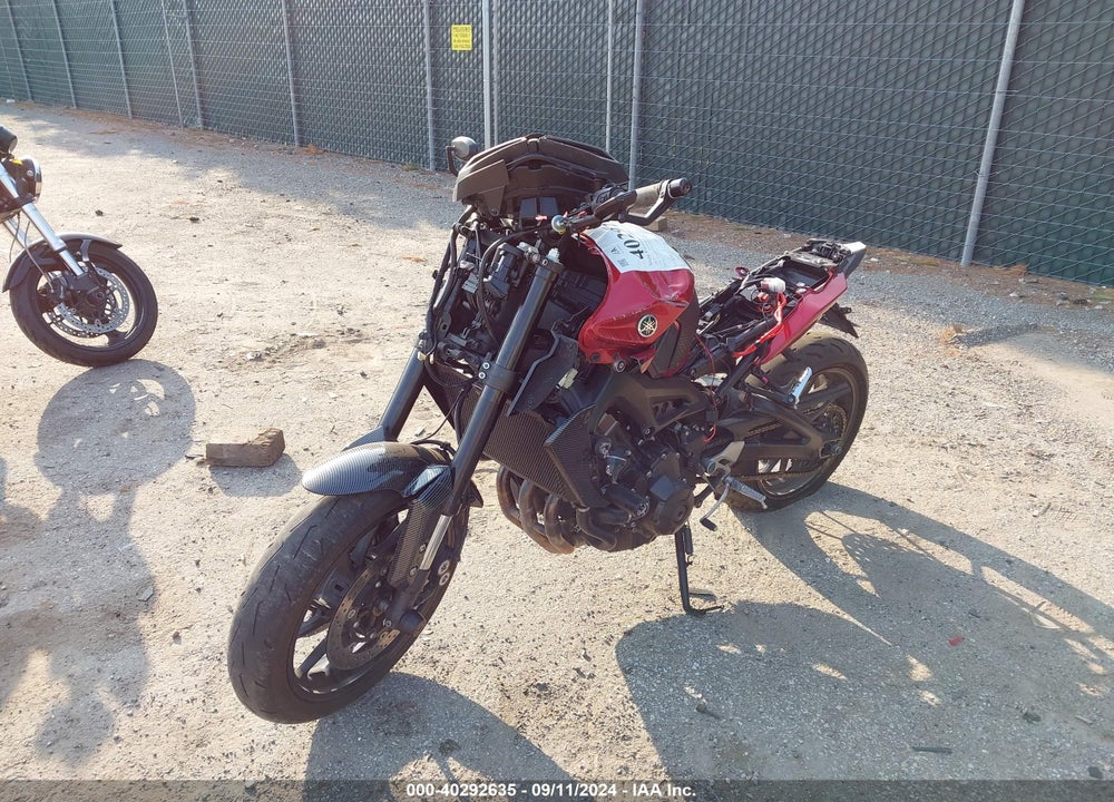 2017 YAMAHA FZ09 VIN: JYARN53E2HA001861
