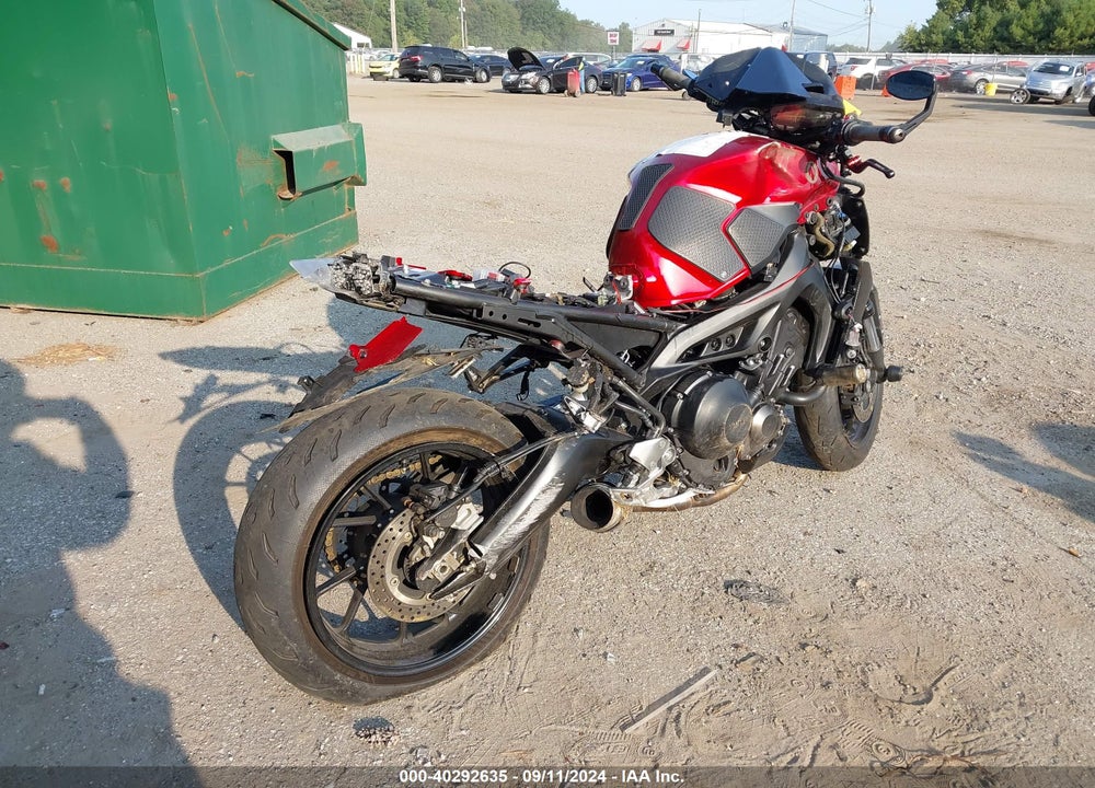 2017 YAMAHA FZ09 VIN: JYARN53E2HA001861