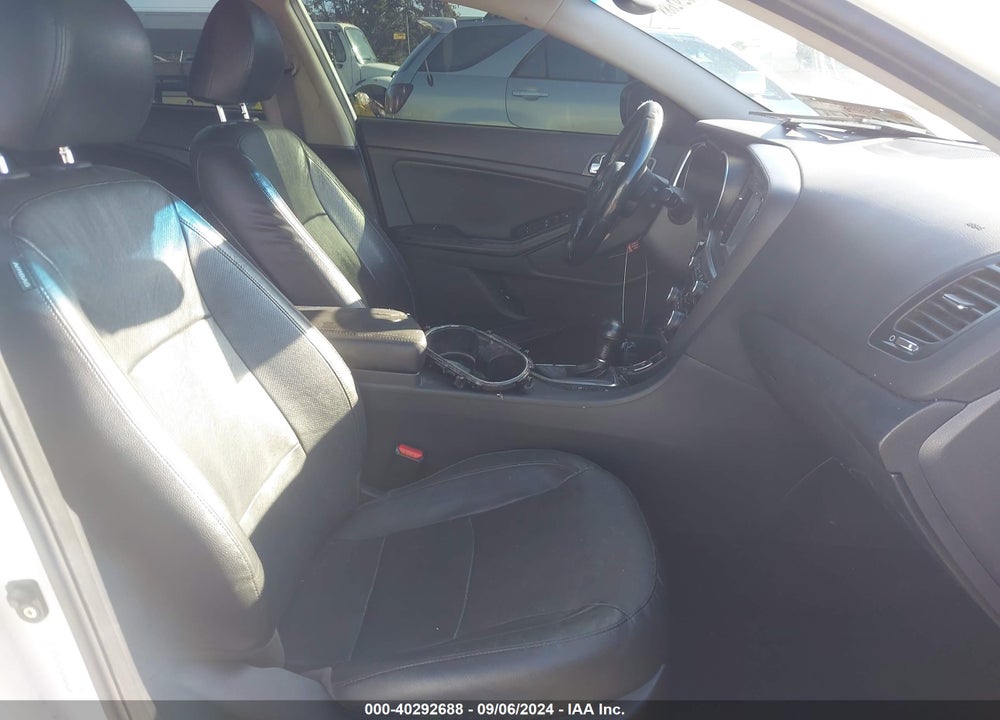 2014 KIA OPTIMA HYBRID VIN: KNAGN4AD5E5070271