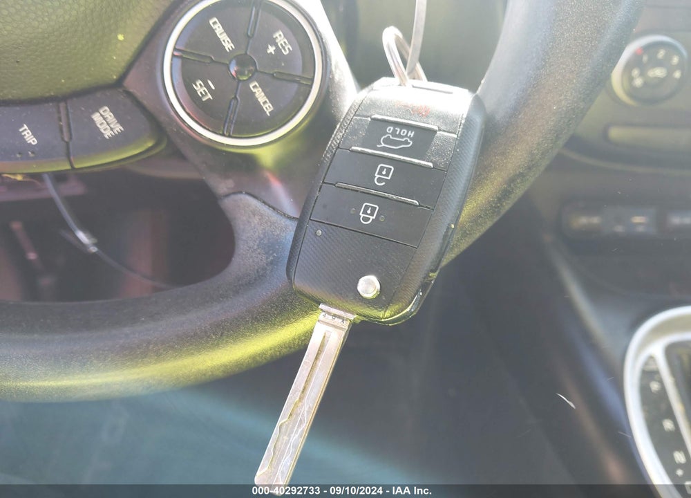 2018 KIA SOUL VIN: KNDJN2A2XJ7571926