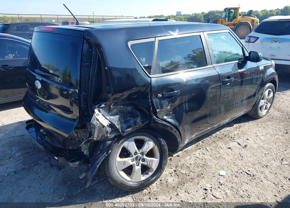 2018 KIA SOUL VIN: KNDJN2A2XJ7571926