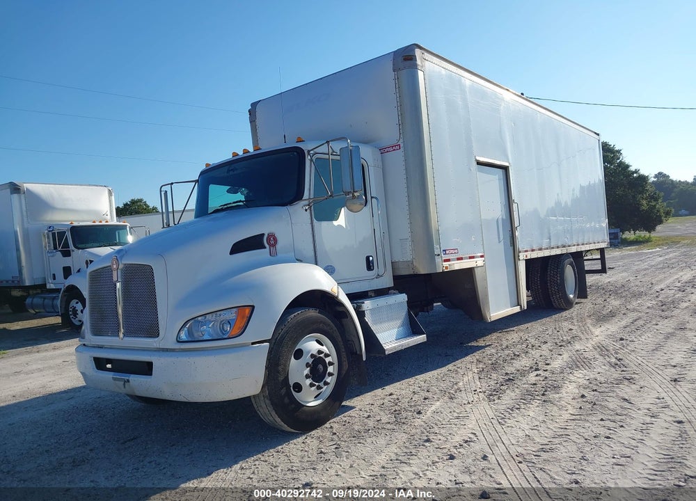 2017 KENWORTH T3 SERIES VIN: 2NKHHM6XXHM168796