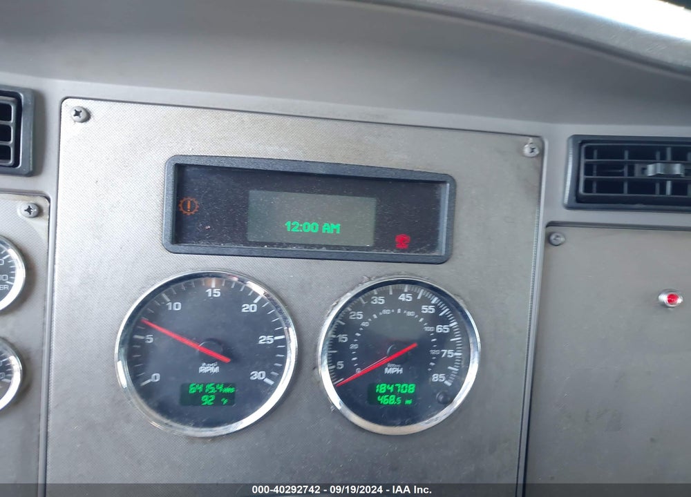 2017 KENWORTH T3 SERIES VIN: 2NKHHM6XXHM168796